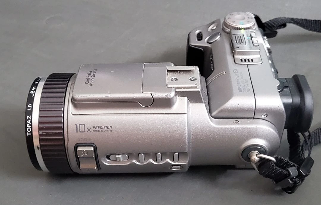 SONY DSC F707 이미지