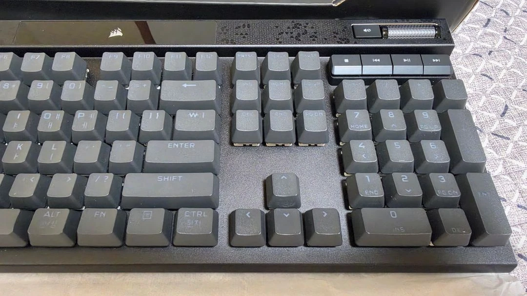 커세어 K70 MAX MGX 키보드 팝니다. 이미지
