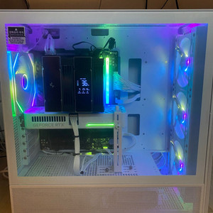 [9800X3D / RTX 5060 / RAM 32G]고사양 게이밍 PC 팝니다 이미지