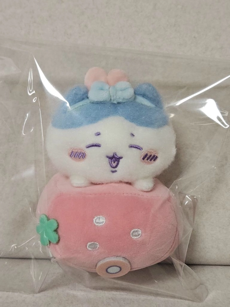 먼작귀인형키링 딸기하치와레 딸기우사기 딸기모몽가 딸기치이카와인형키링 먼작귀 이미지