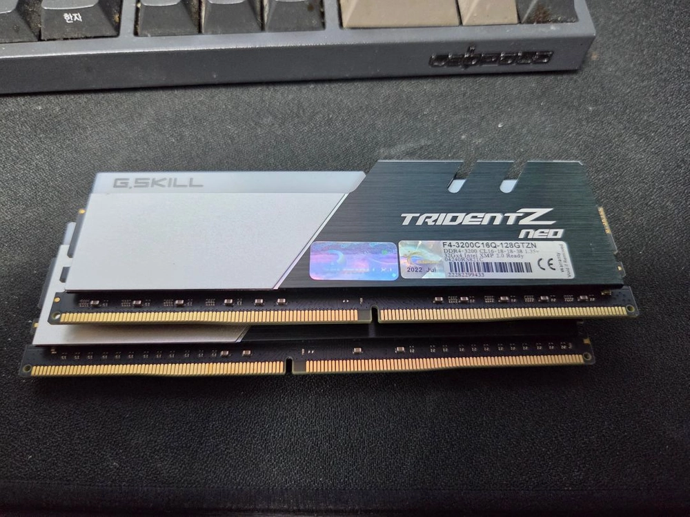 g.skill 64gb(32gb x2) ddr4 3200MHz 이미지