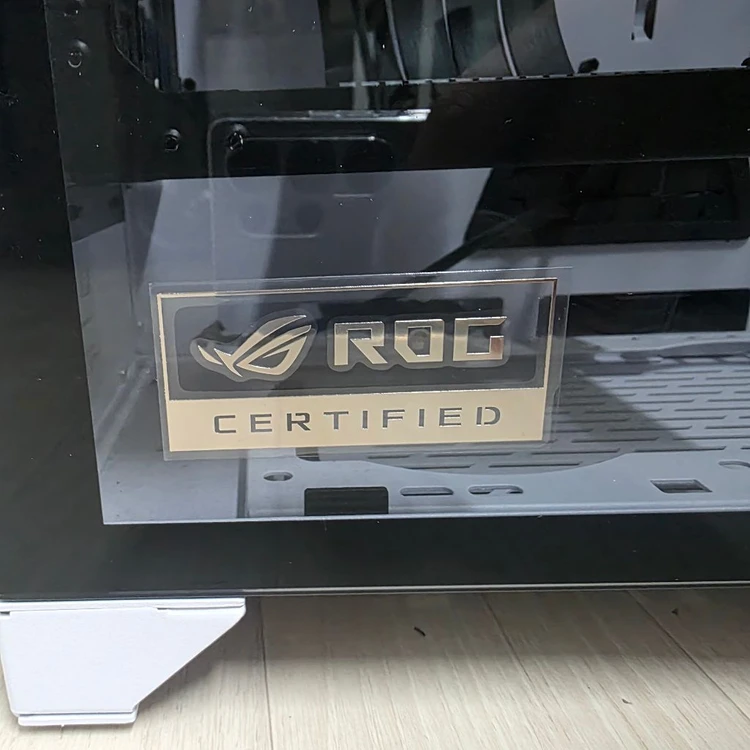 리안리 PC-O11D XL ROG 화이트 케이스 팔아요 이미지