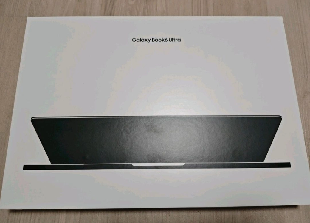 갤럭시북6울트라 RTX5070 (NT960UJH-XD72Y) 팝니다 이미지