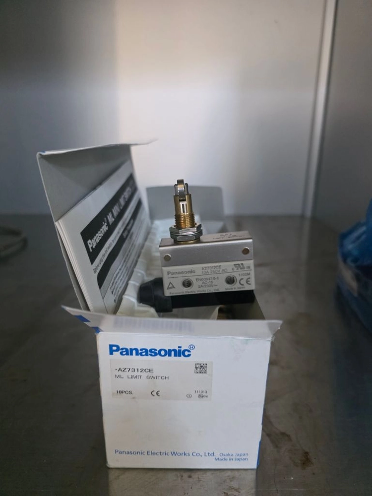일본산 미사용 리미트 스위치(Panasonic, National, NAIS, Matsushita) 이미지