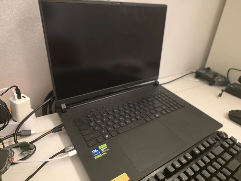 ROG Strix SCAR 18 G835LX-SA041W 5090 노트북 이미지