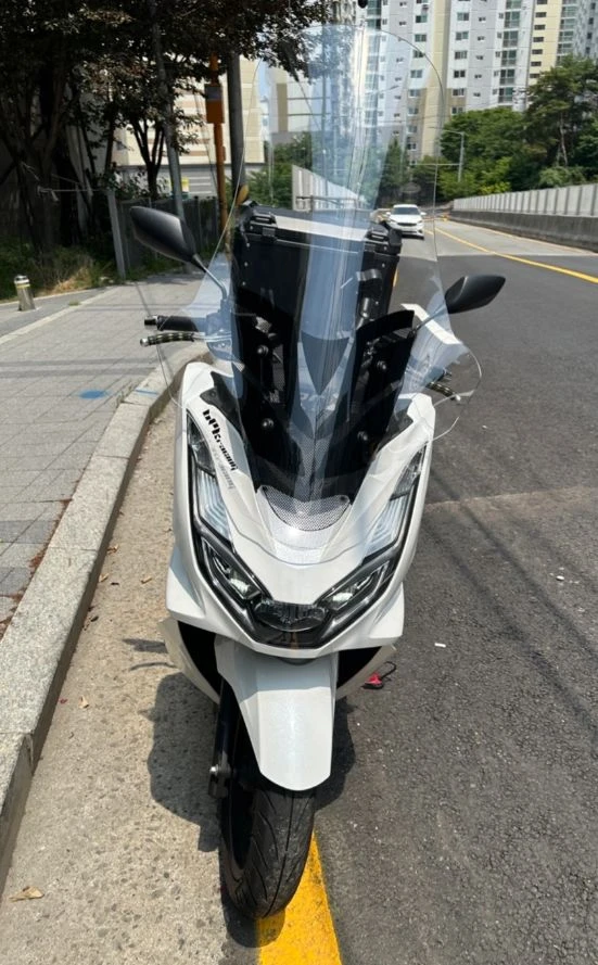 혼다 PCX 125 24년7월 등록 화이트 판매 - 안심되는 중고거래
