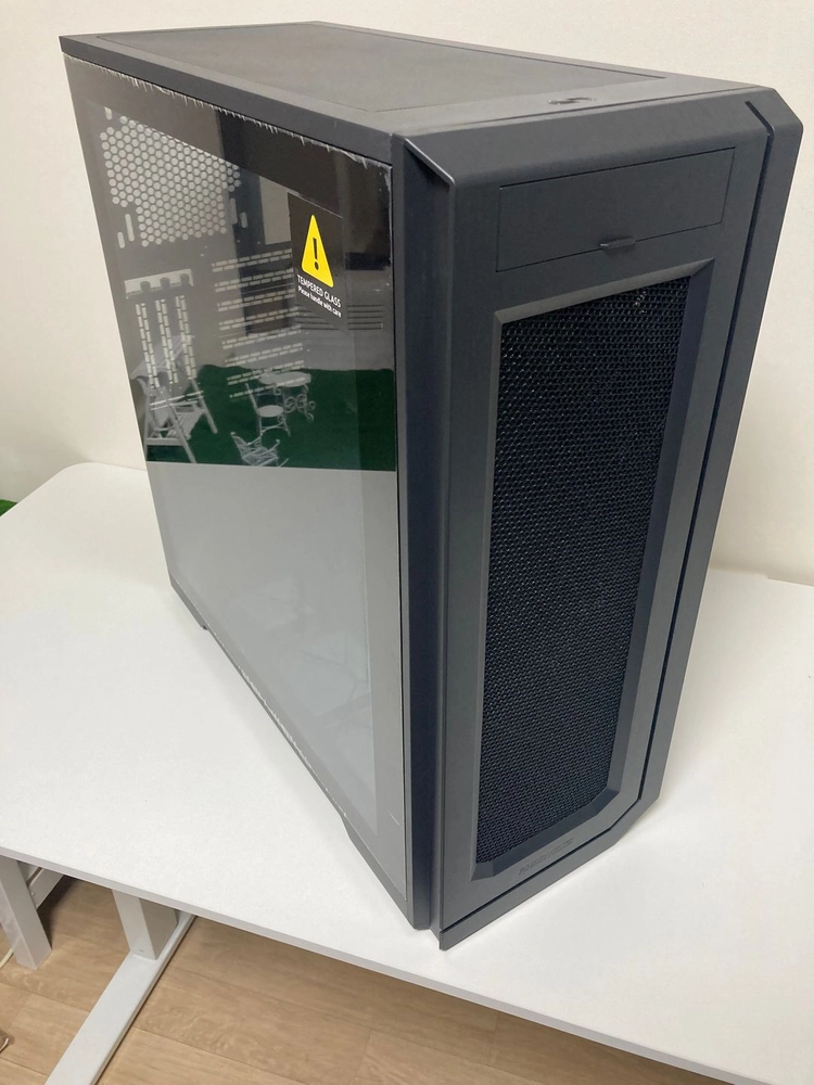 빅타워 컴퓨터 케이스 Phanteks ENTHOO PRO 2 TG 이미지
