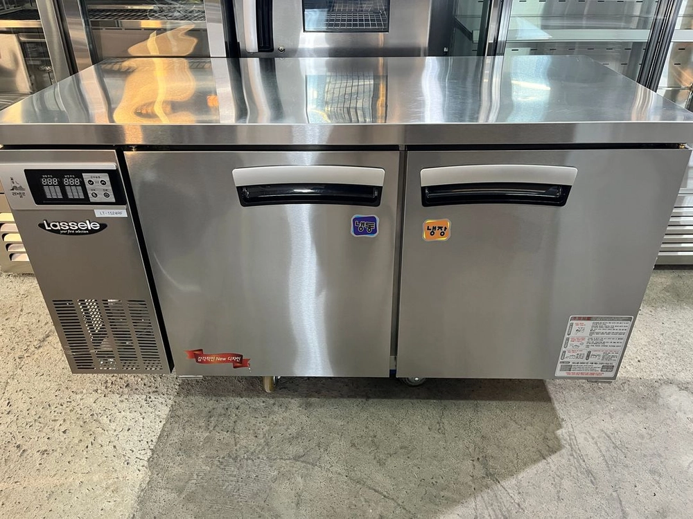 라셀르 테이블냉장냉동고 1500 중고 간냉식 업소용 반반 카페 냉장고 냉동고 lt-1524rf 이미지