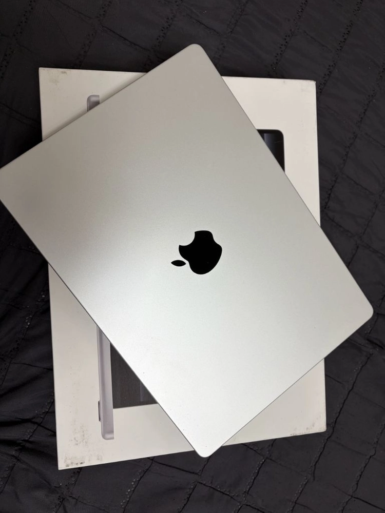 맥북 프로 14 M5 Pro 24GB 실버 팝니다 - 안심되는 중고거래