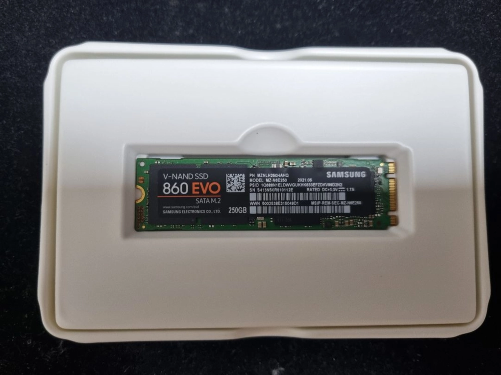 삼성 860 EVO SATA M.2 250GB SSD 이미지