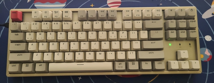 키크론 K8 Retro 레트로 알루미늄 무선 기계식 키보드 입니다. - 안심되는 중고거래