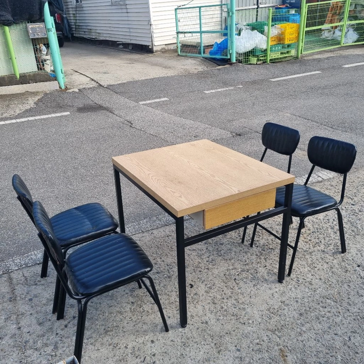 900x750 4인용 식당 음식점 테이블의자세트 이미지