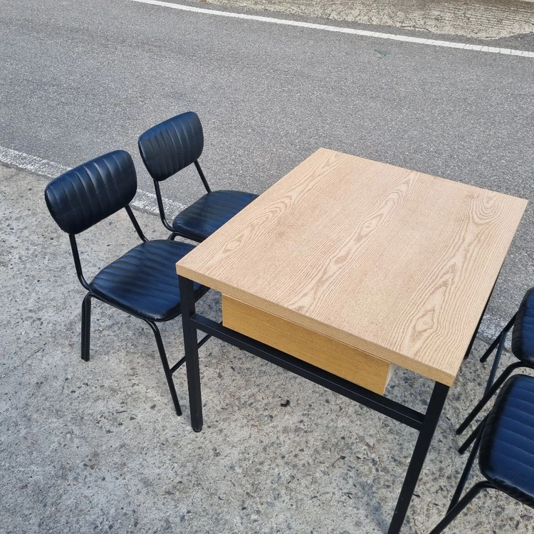 900x750 4인용 식당 음식점 테이블의자세트 이미지
