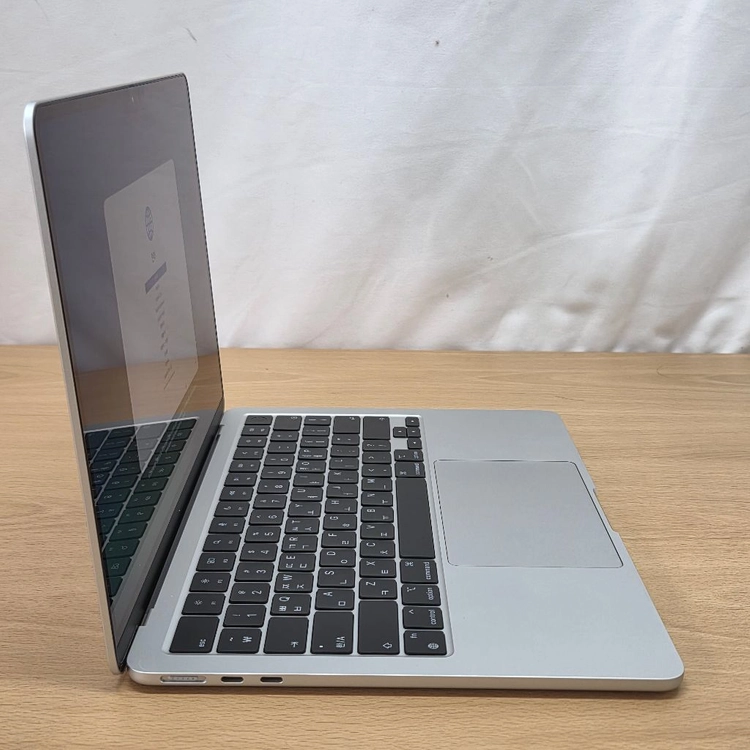 배터리 100% / APPLE 2022 맥북에어 13 M2 실버 / M2+8GB 이미지
