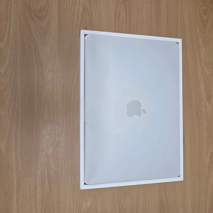 배터리 100% / APPLE 2022 맥북에어 13 M2 실버 / M2+8GB 이미지