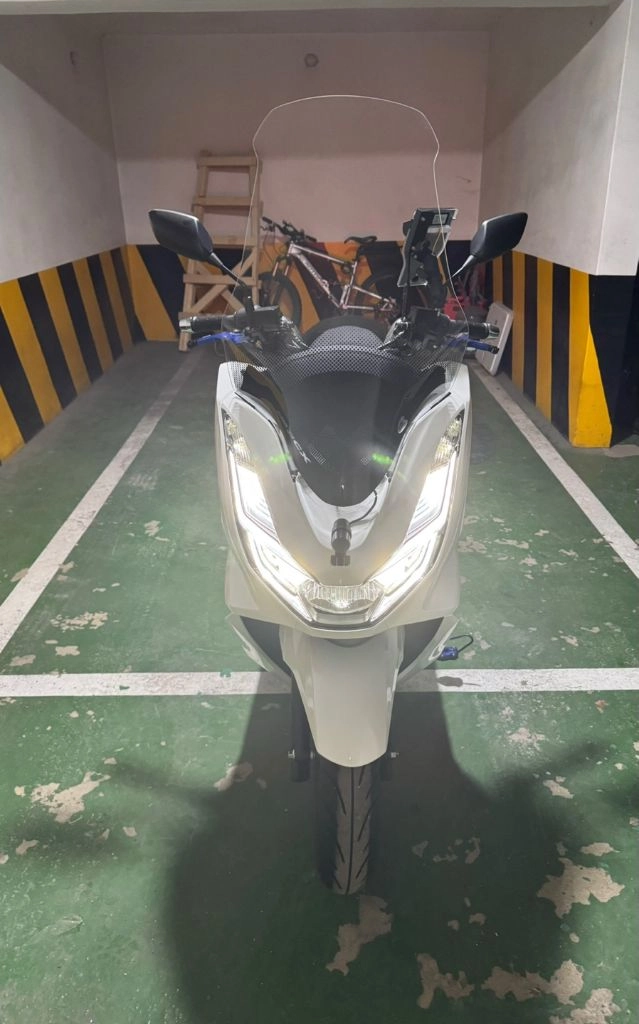 서울 2024년식 510KM 주행한 PCX125 판매합니다 이미지