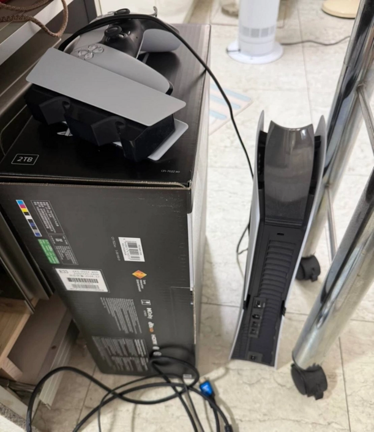 플스5 프로 2tb+듀얼 충전 거치대 - 안심되는 중고거래