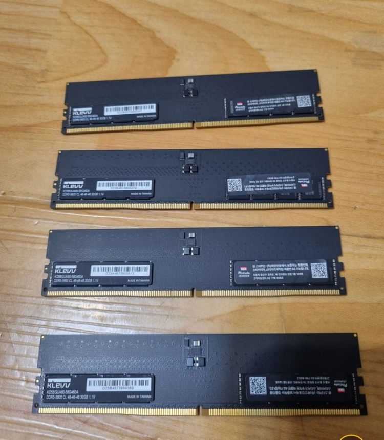 KLEVV DDR5 5600 CL46 32GB RAM - 안심되는 중고거래