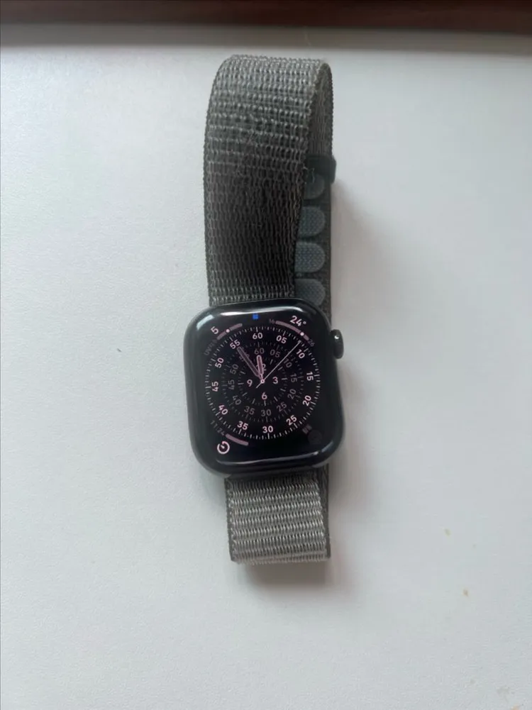 애플워치 42mm 티타늄 제트블랙 - 안심되는 중고거래