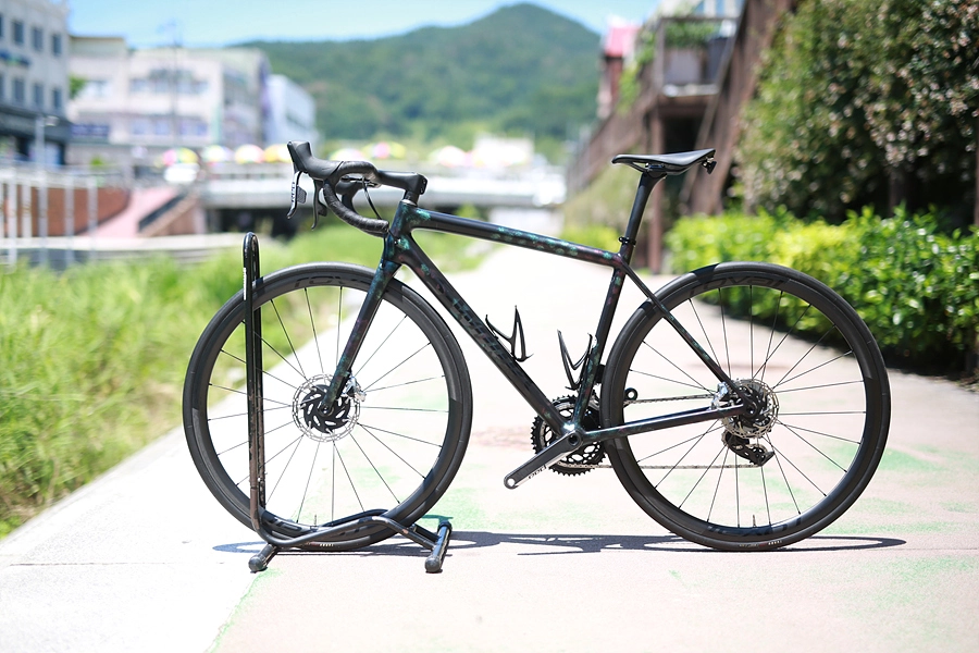 *A-급*최상급*가격인하*24년 S-WORKS 에이토스 54 스램 RED eTAP 이미지