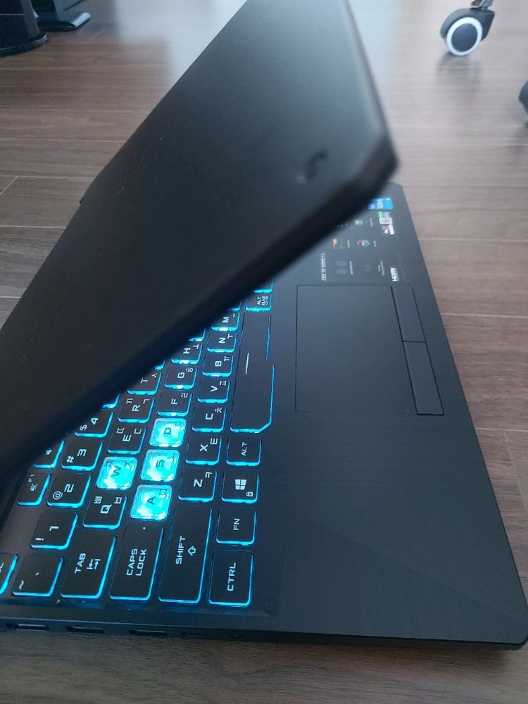 ASUS F15 FX506HC 게이밍노트북(i5-11400H/RTX 3050) 이미지