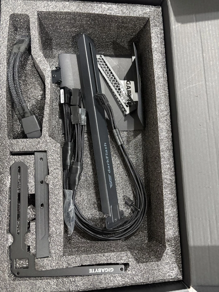 기가바이트 GeForce RTX 4070 Ti Eagle 이미지