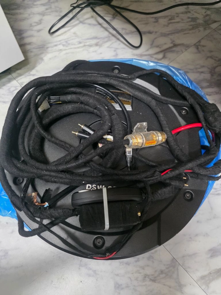 dsw-257 차량용 서브우퍼 이미지