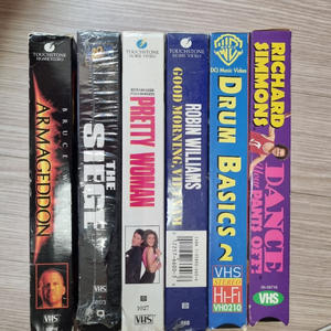 VHS 영화 테이프 모음 (Armageddon, The Siege 등) 이미지