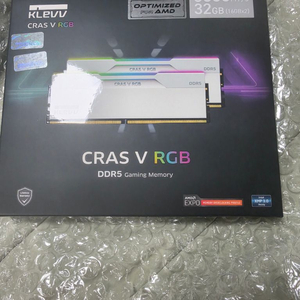 미개봉)에센코어 클레브 DDR5-6000 CL30 RGB 화이트 32GB(16Gx2) 이미지