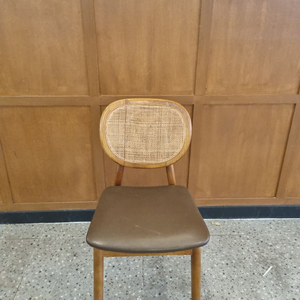 중고라탄의자 식탁의자 카페 커피숍 식당의자 이미지