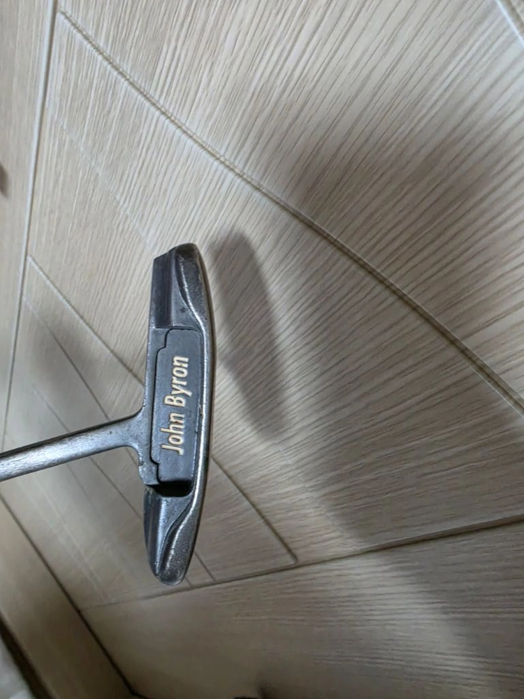 존 바이런 골프 퍼터 이미지
