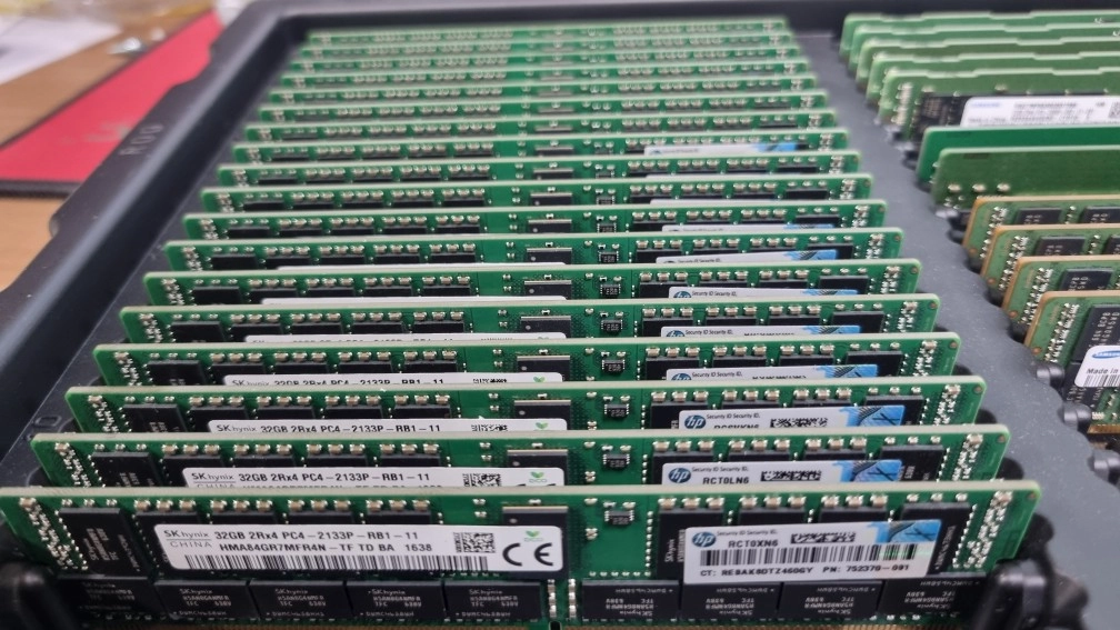 [판매]SK hynix DDR4 32GB 2133P ECC RDIMM 서버용 메모리 이미지