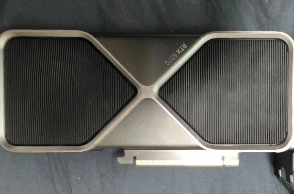 RTX 5070 파운더스 에디션 - 안심되는 중고거래