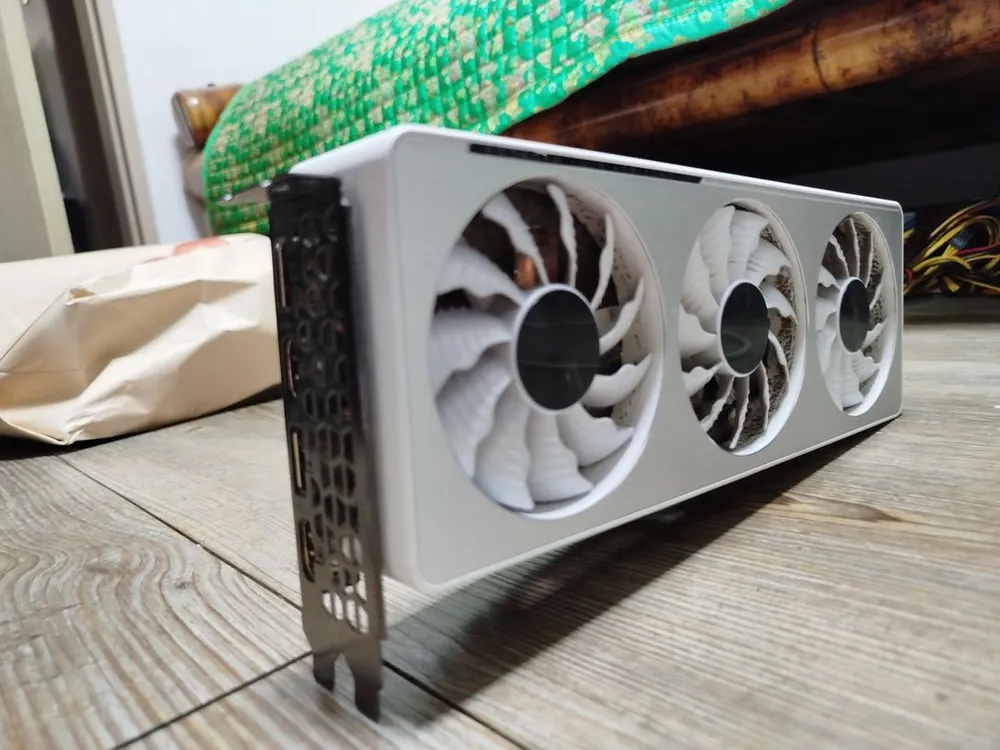 기가바이트 RTX 3070 VISION DC-8GD 그래픽카드 전주시 - 안심되는 중고거래