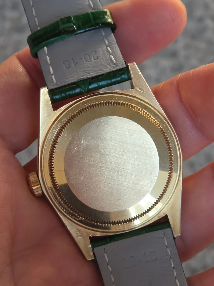 롤렉스 데이데이트 브로바 무브 18k 금통 이미지