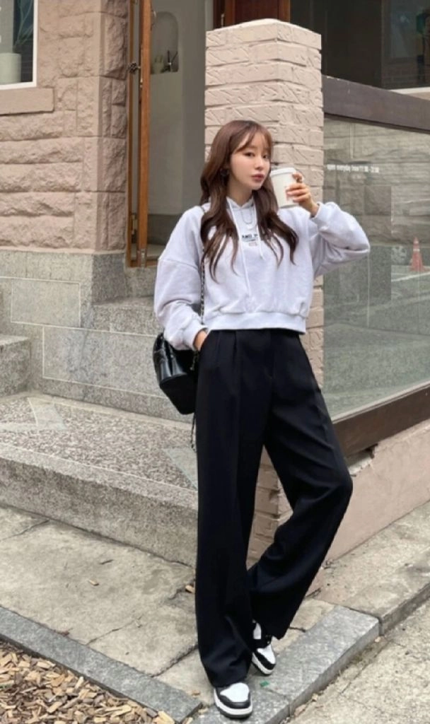디프니 와이드 팬츠 이미지