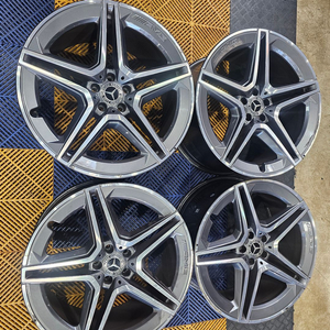 벤츠 GLS AMG 21인치 순정휠 GLE 장착가능 이미지