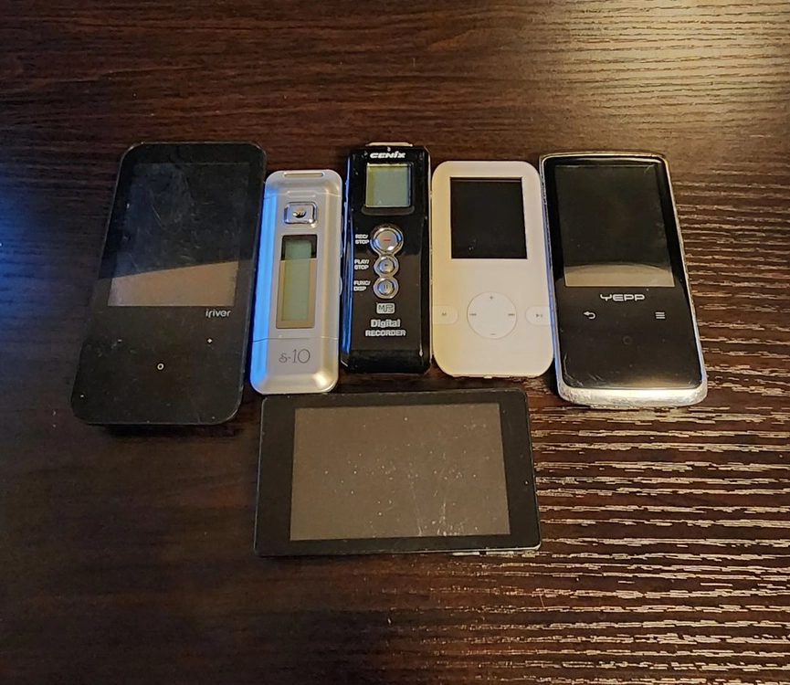 아이리버 아이폰3gs 아이팟터치 mp3부품용 정크 10개 이미지