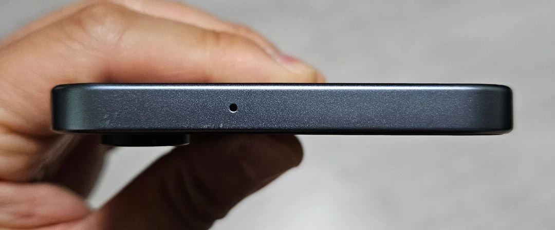 갤럭시 점프4 블랙 128GB 액정 및 배터리 교체폰 팝니다. 이미지