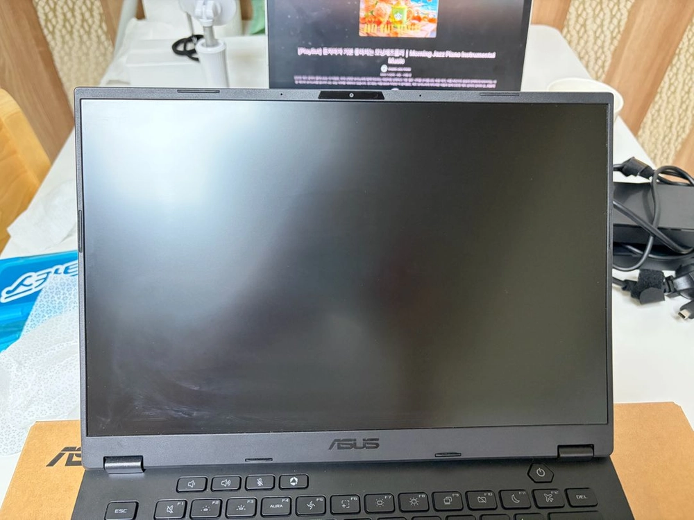 asus tuf a14 25년형 풀박 (라이젠7,512gb, 램32, rtx5060) 이미지