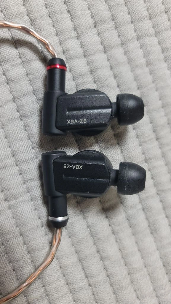 소니 XBA-Z5 이어폰, 킴버케이블 일괄 판매 이미지