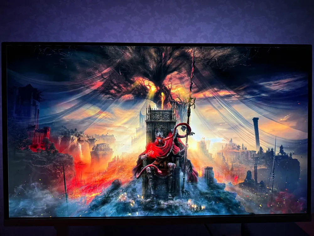 32인치 4K 240HZ 모니터 에브니아 8900팝니다 - 안심되는 중고거래