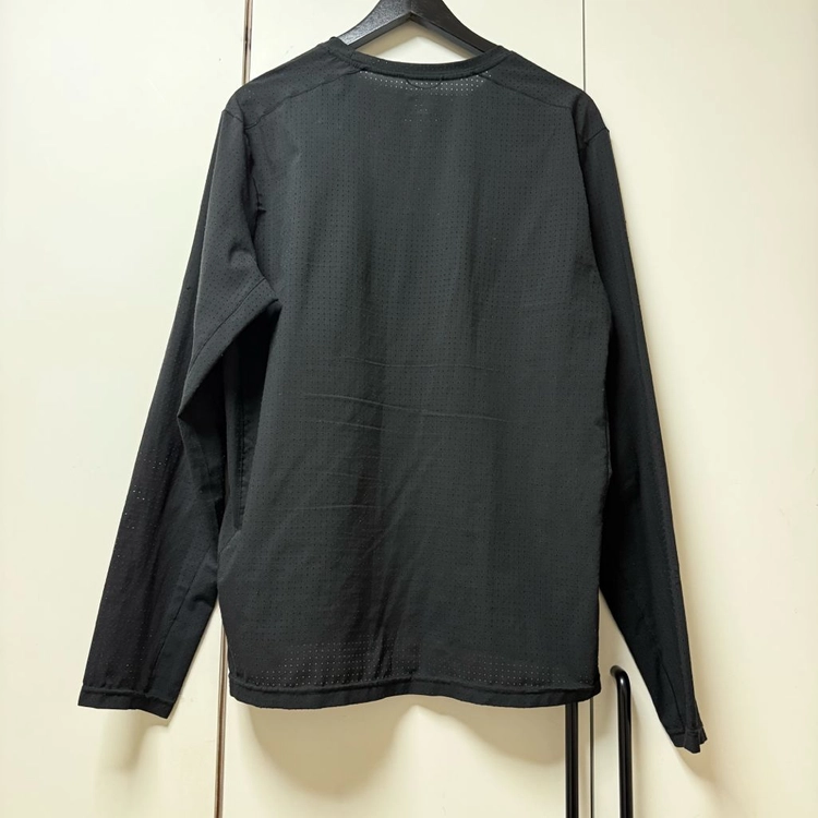 ZARA ATHLETICZ 펀칭 긴소매 티셔츠 블랙 M 이미지