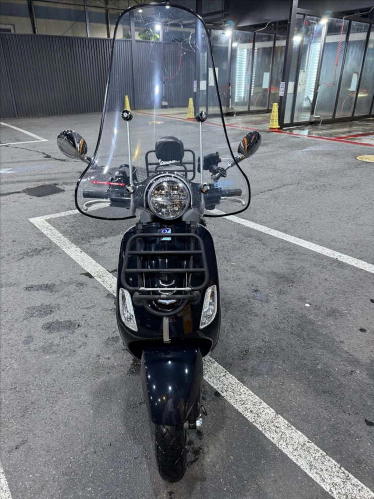2023년식 베스파 LX 125 ABS 이미지
