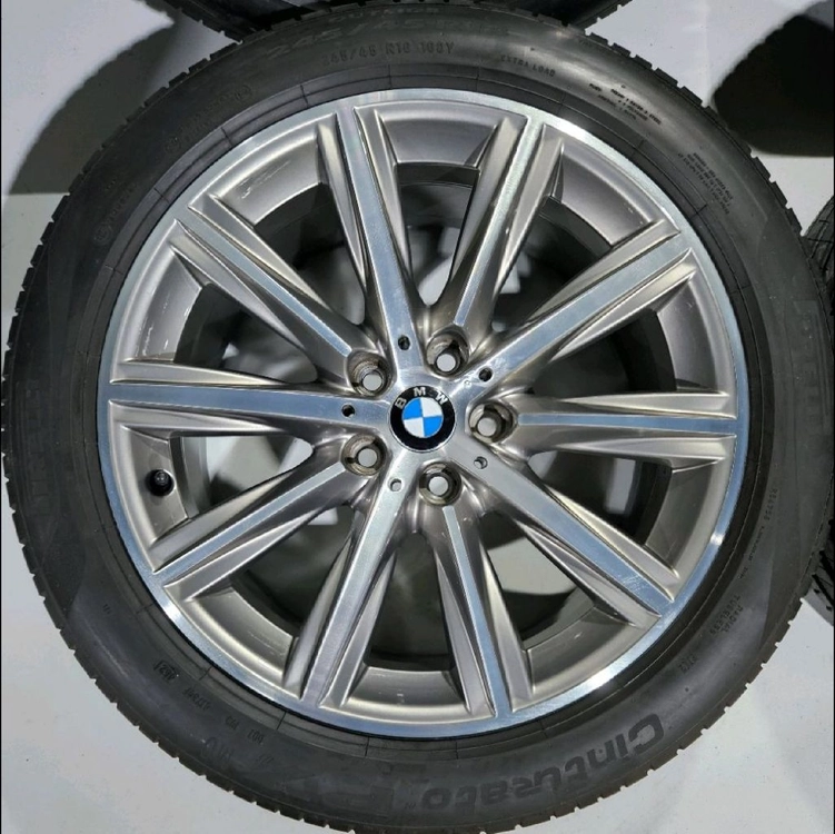 BMW G30 5시리즈 18인치 순정휠(컷팅) / 피렐리 245 45 18 세트 한대분 이미지