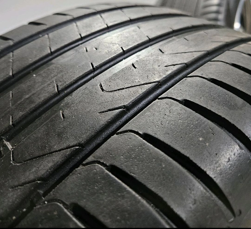 BMW G30 5시리즈 18인치 순정휠(컷팅) / 피렐리 245 45 18 세트 한대분 이미지