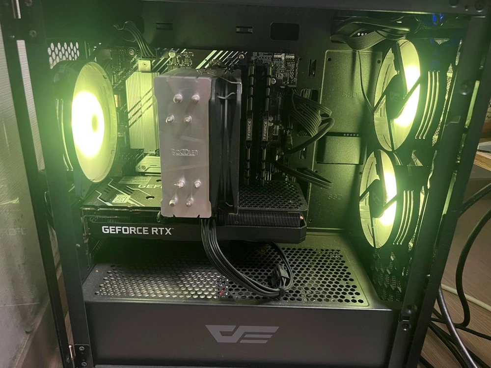 RTX 3060 12GB / i5-10400F / RAM 16GB 게이밍 PC 본체 이미지