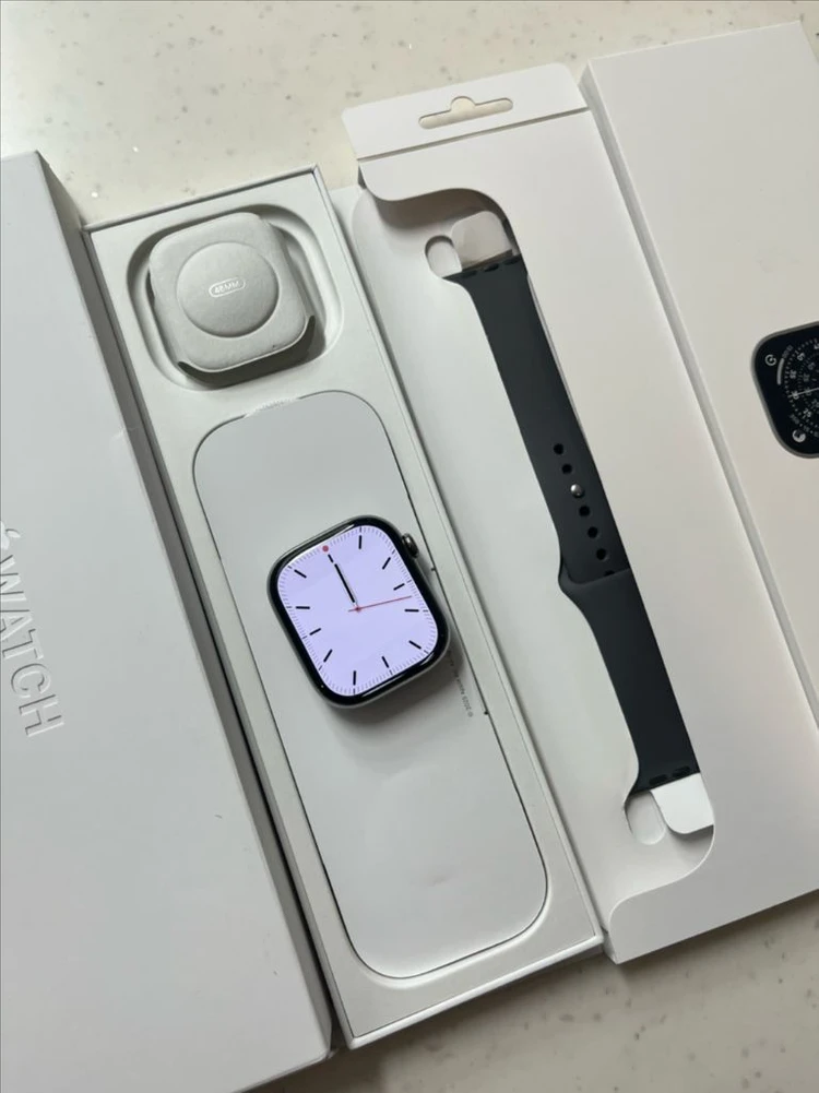 애플워치11티타늄 46mm 내추럴 애플케어+ 신품급 이미지