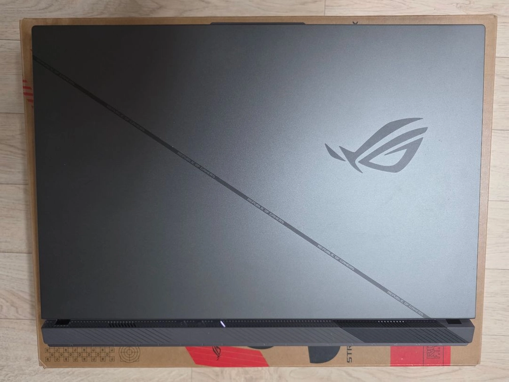ASUS ROG STRIX G18 G814JIR-N6079 32G 1TB 상태S급 이미지