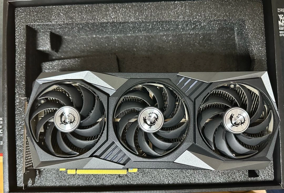 MSI RTX 3080 게이밍 z 트리오 10GB 이미지